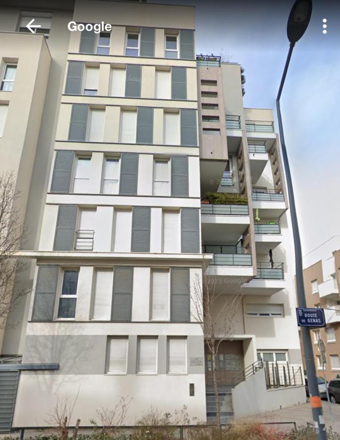 Agatha : Acces Facile Gare Pardieu / Eurexpo / Aeroport / Groupama Stadium Villeurbanne Exterior foto